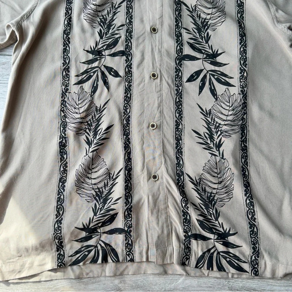 Seven Palm Silky Hawaii Button  Down Shirt - Picture 6 of 13